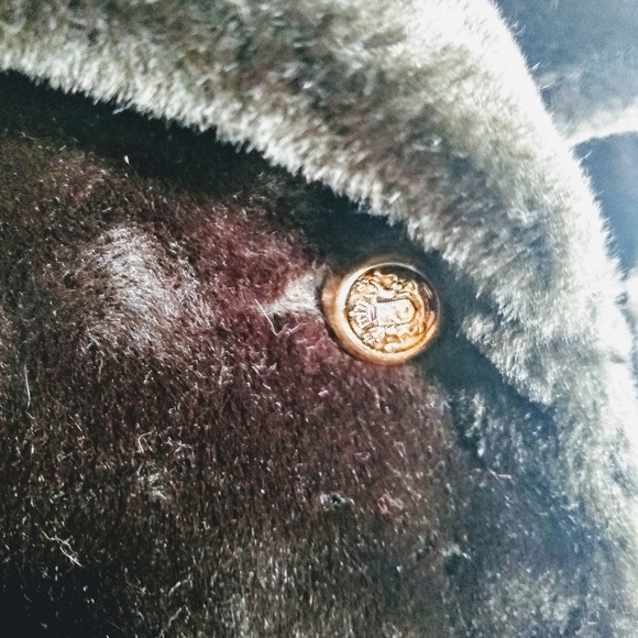 Vintage Velvety black vegan fur coat! - Picture 5 of 8